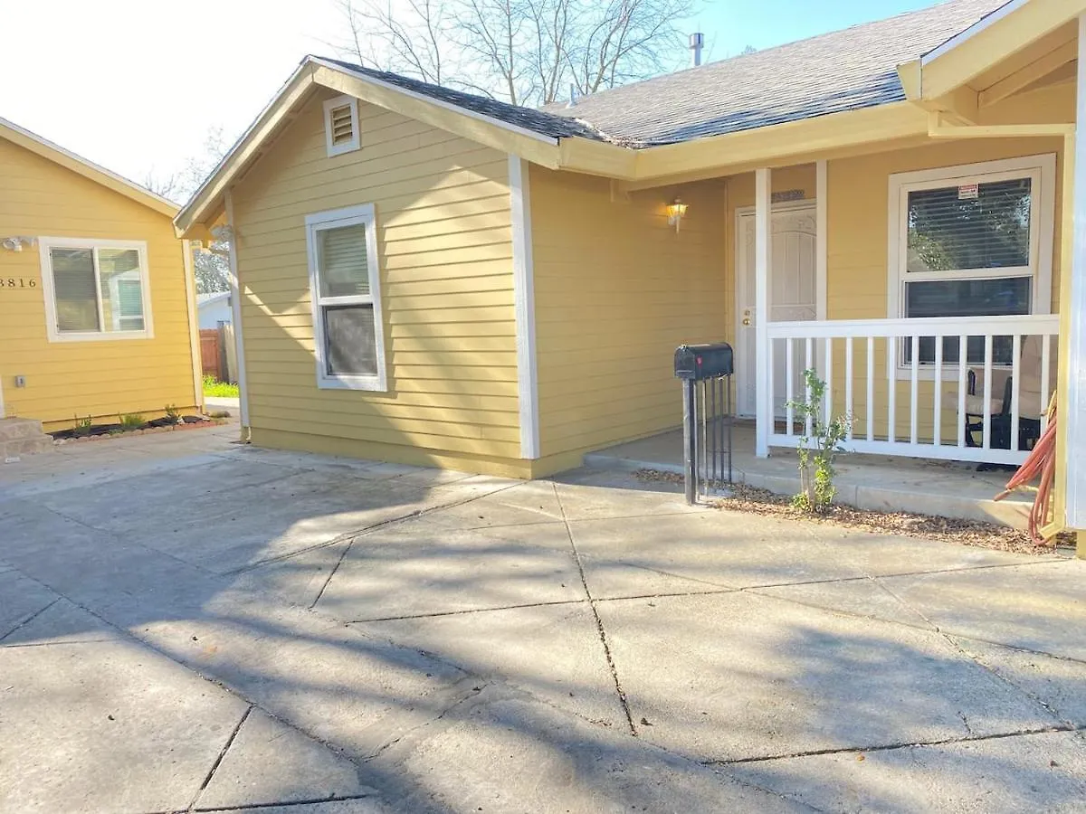 Whole Family - Wholestyl Hostel Sacramento